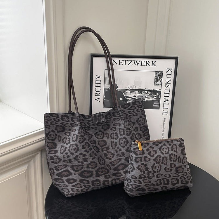 Leisure Large Capacity Leopard Print Hand - held Tote Shoulder Bag - Rezaro