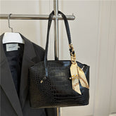 Fashion Casual Red Large Capacity Handbag - Rezaro