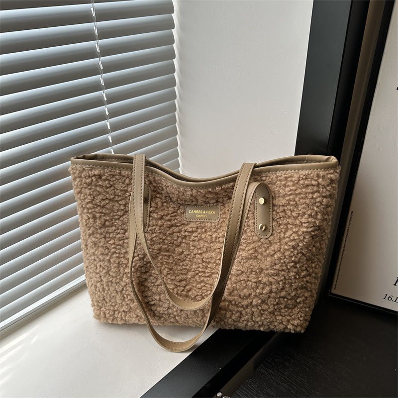 Fashionable Furry Versatile Shoulder Bag - Rezaro