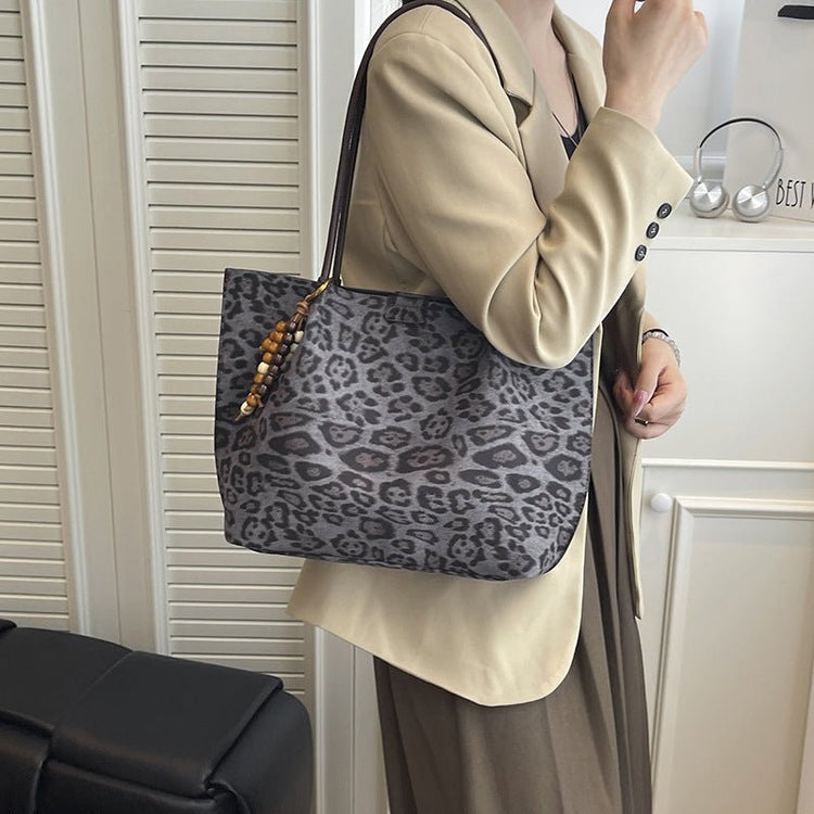Leisure Large Capacity Leopard Print Hand - held Tote Shoulder Bag - Rezaro
